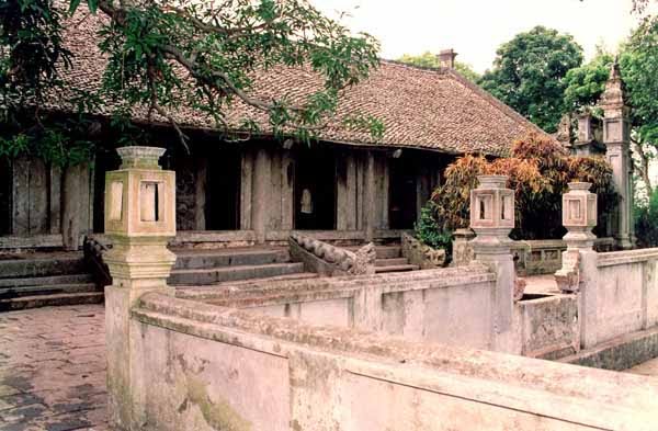 Một thoáng chùa Phổ Minh xưa với sự cổ kinh, tôn nghiêm