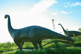 Những chú khủng long kích thước lớn tại Đảo Ngọc Xanh