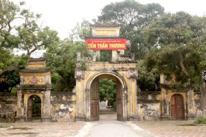 Đền Trần Thương nổi tiếng ở Hà Nam