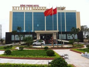 Khách sạn Đông Phong