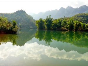 Hồ Chiêng Khoi-một hồ nước nhân tạo có vẻ đẹp tuyệt vời