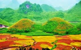 Sắc màu núi đôi Quản Bạ- biểu tượng của Hà Giang
