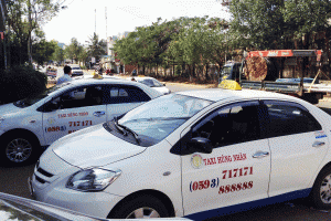 Taxi Hồng Thuận khai thác tại Gia Lai