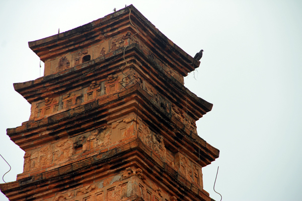 Tháp có nhiều họa tiết độc đáo thể hiện văn hóa thời Lý Trần